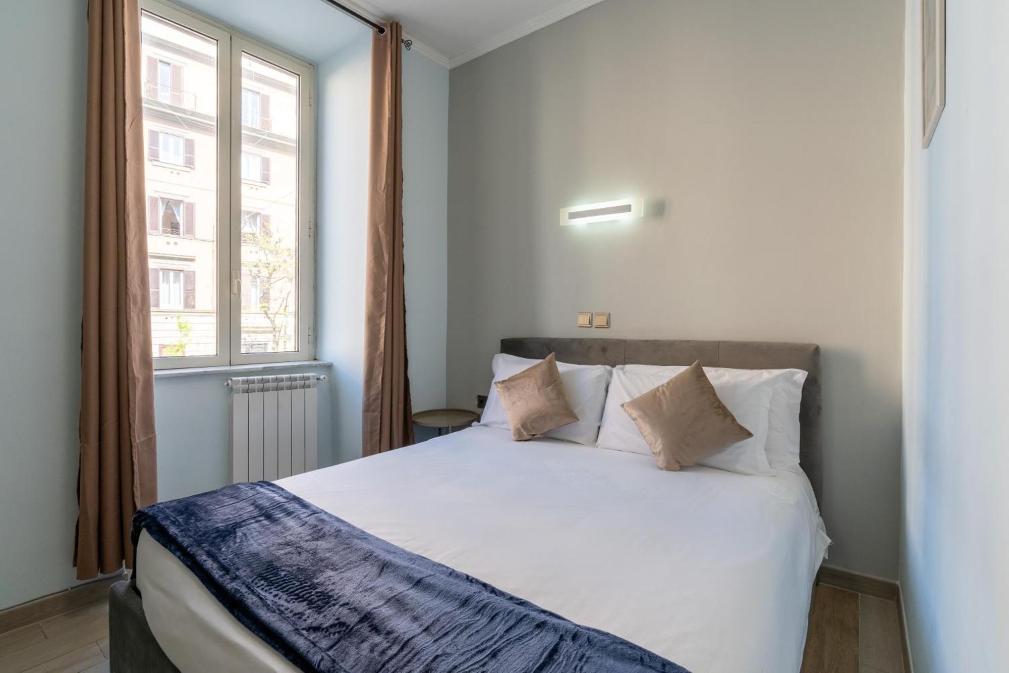 Leoni Di Giada Guesthouse - Close To Central Station Рим Экстерьер фото